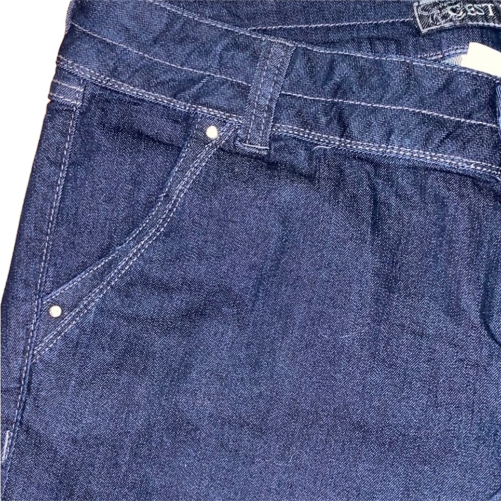 Jeans - Picture 2 of 3